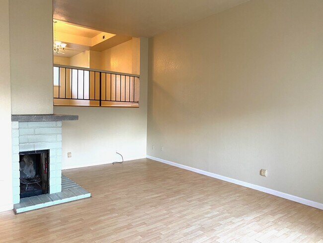 Building Photo - 4052 Mahaila Ave