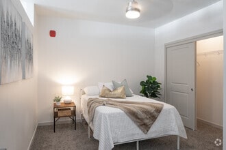 1BR, 1BA - 577SF - Bloom at Cherry Creek