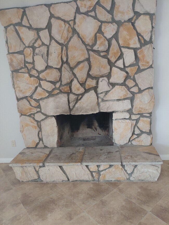 Foto del edificio - 5612 Galloping Way