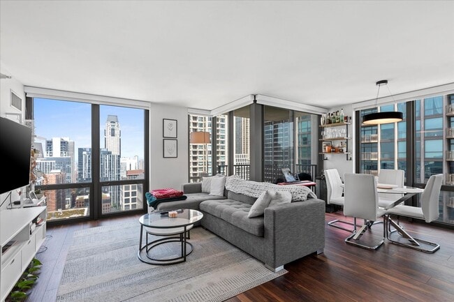 Photo - 2 E Erie St Apartment