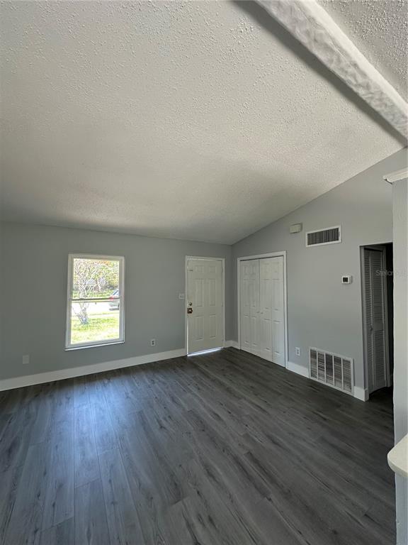 Building Photo - 3915 Anthony Ln