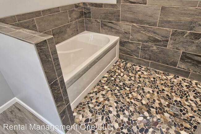 Foto del edificio - 2 br, 2 bath House - 9710 Peninsula Dr