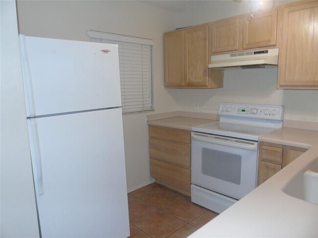 Foto del edificio - 26485 Rampart Blvd