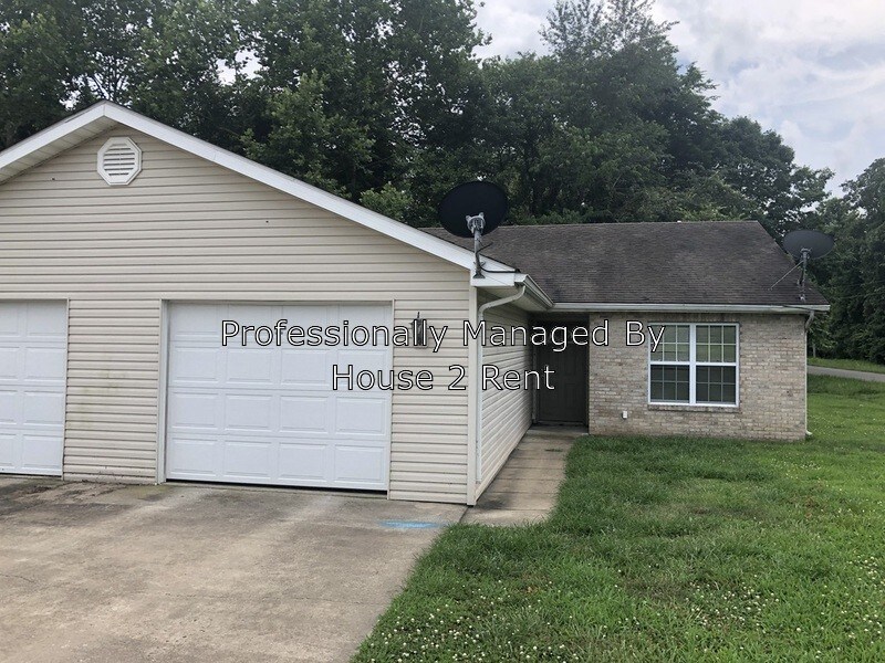 Primary Photo - 2889 Dr Springs Rd
