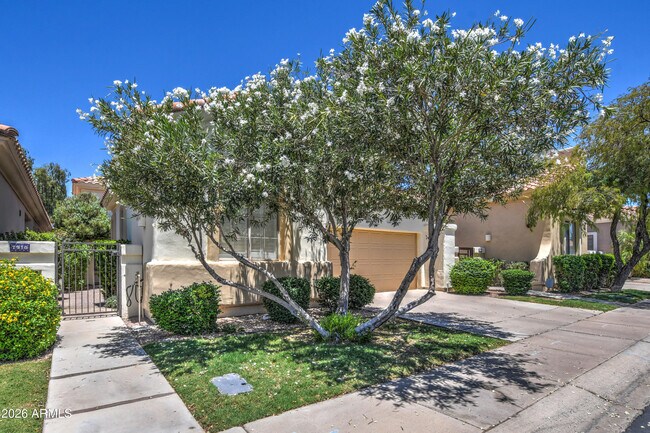 Building Photo - 7910 E Cholla St