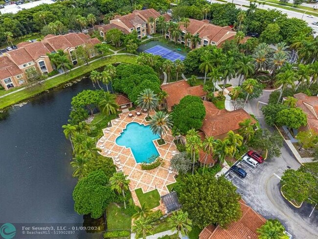 Foto del edificio - 4820 N State Road 7