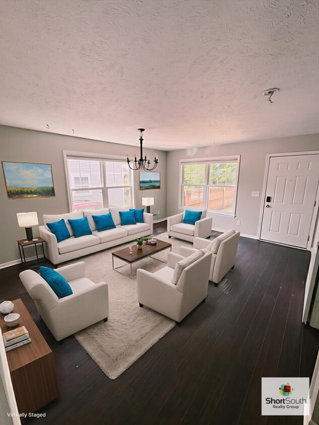 Foto principal - Wealthy St 4 bed 2 bath Single Family Home