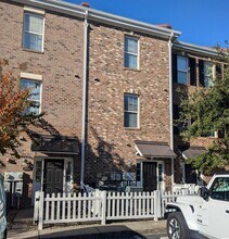 Building Photo - 2954 Yancey Way