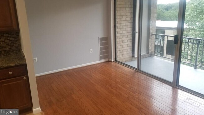 Building Photo - 12207 Academy Way