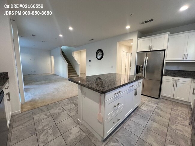 Foto del edificio - Chino 4 Bedroom Condo