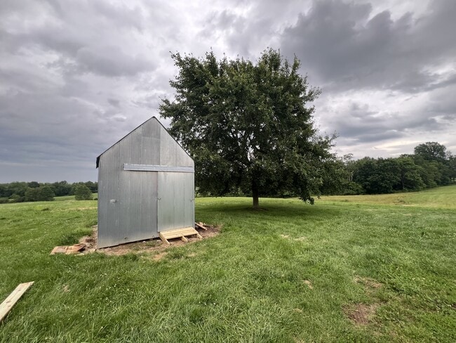 Building Photo - 2328 Oak Hill Rd