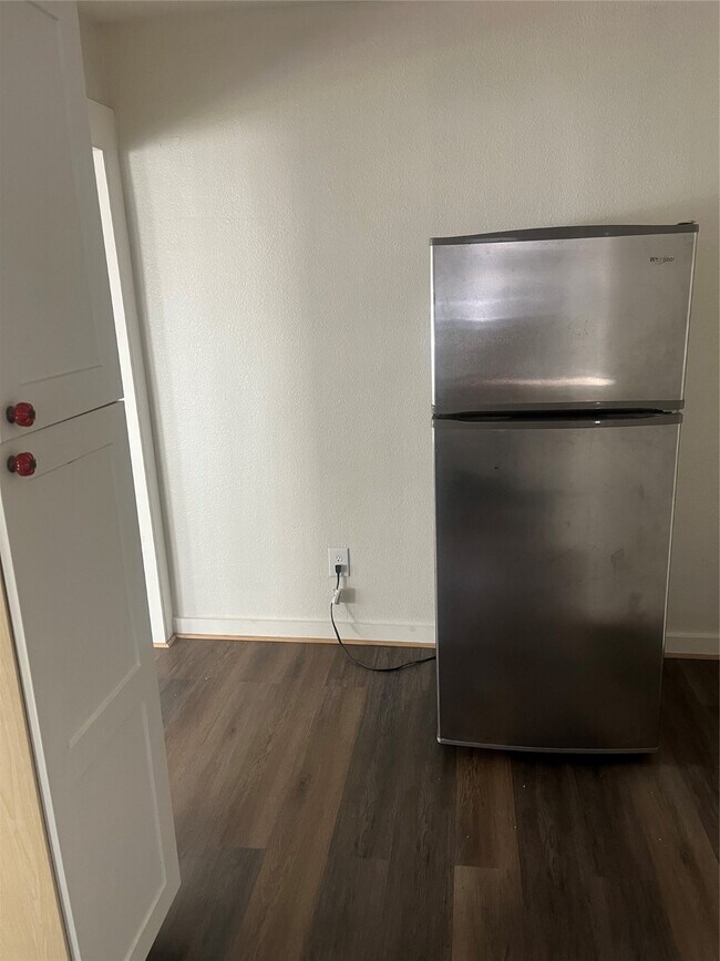 Foto del edificio - 3819 Menard St