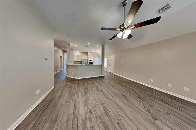 Building Photo - 17918 Western Pass Ln