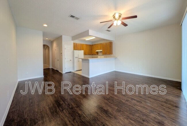 Foto del edificio - 5792 Sandstone Way