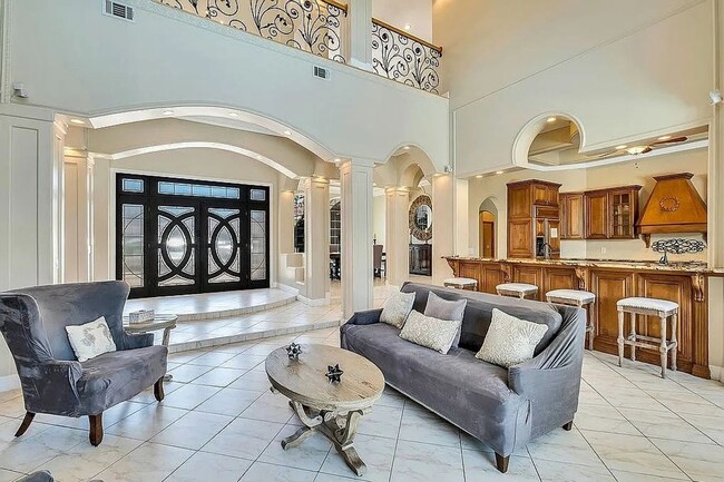 Building Photo - 4777 Bonaire Cay