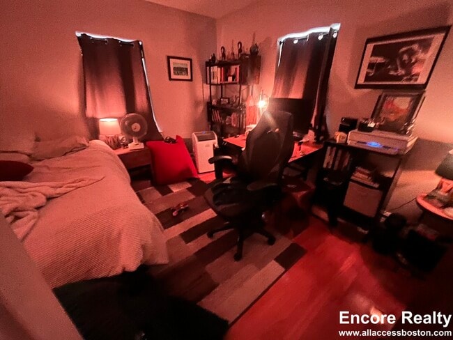 Building Photo - 69 Chiswick Rd