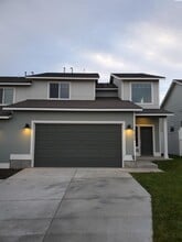 Building Photo - 5606 Remington Dr