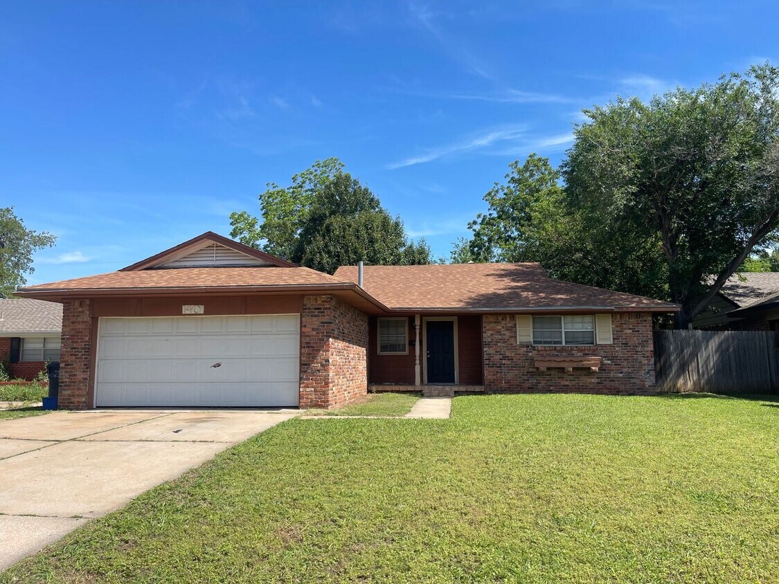 1401 NW 102nd St, Oklahoma City, OK 73114 House Rental in Oklahoma