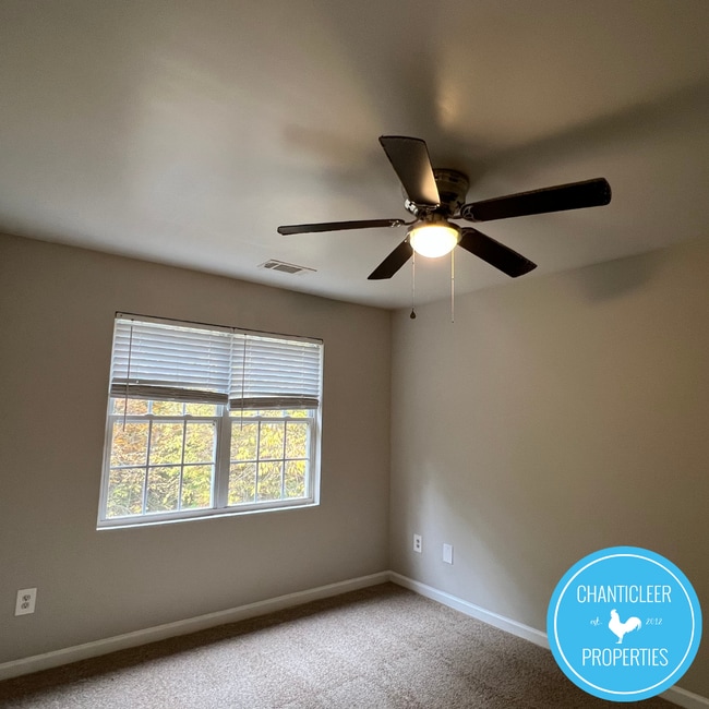 Building Photo - 1041 W Barton St