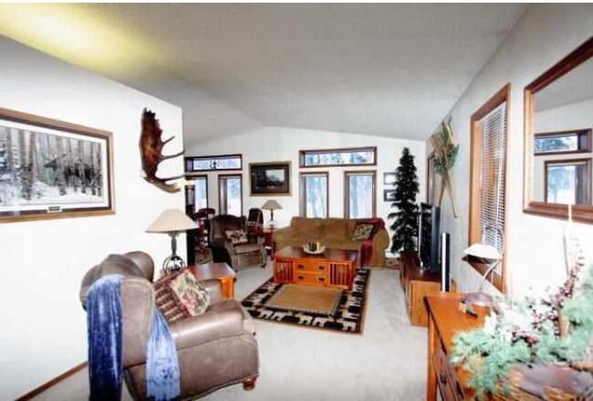 Foto del edificio - 2070 Flight St