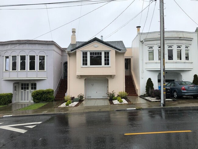 Foto del edificio - Classic Sunset single family home w/bonus ...