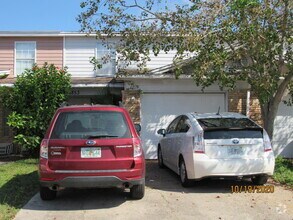 Building Photo - 1853 Whispering Oaks Ln