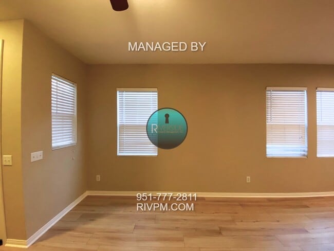 Building Photo - Gated community with pool/spa