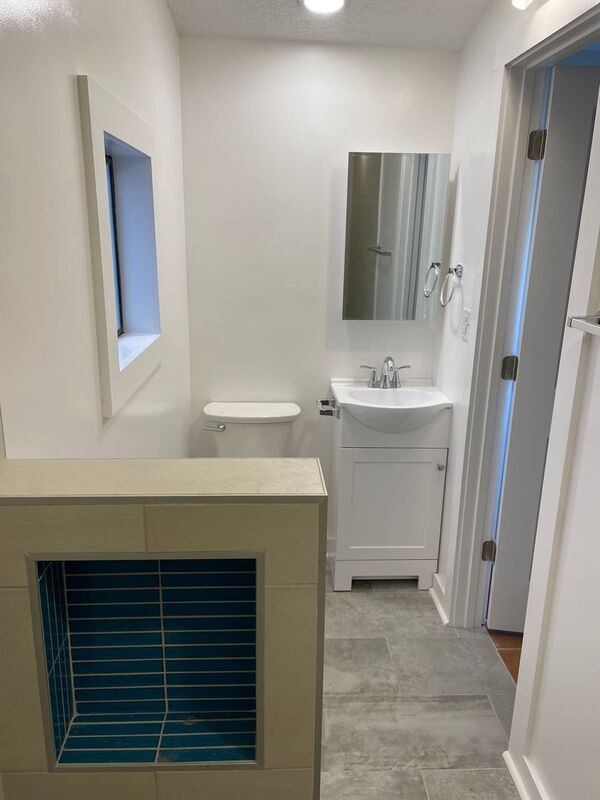 Building Photo - 1261 Lipan St
