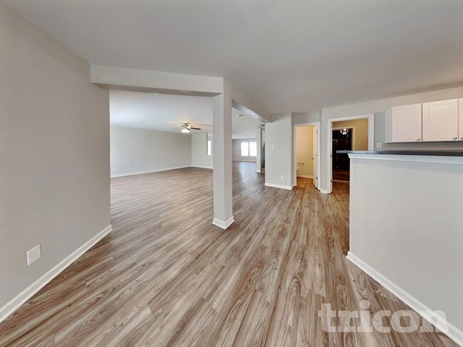 Building Photo - 1351 Waterlily Lane