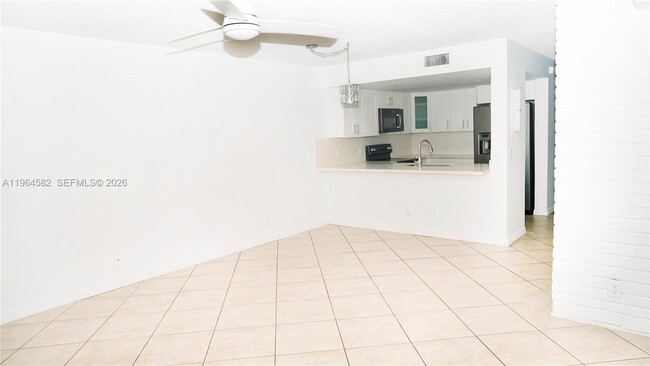 Foto del edificio - 7041 SW 42nd Pl