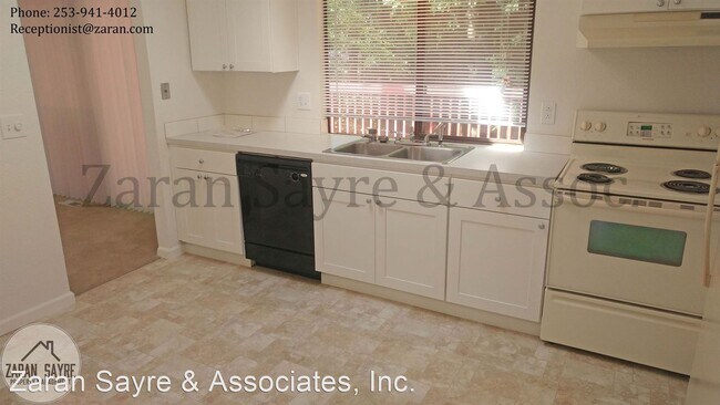 Building Photo - 4 br, 2.5 bath House - 2814 SW 337th Street