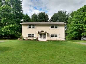 Building Photo - 10 Elm St