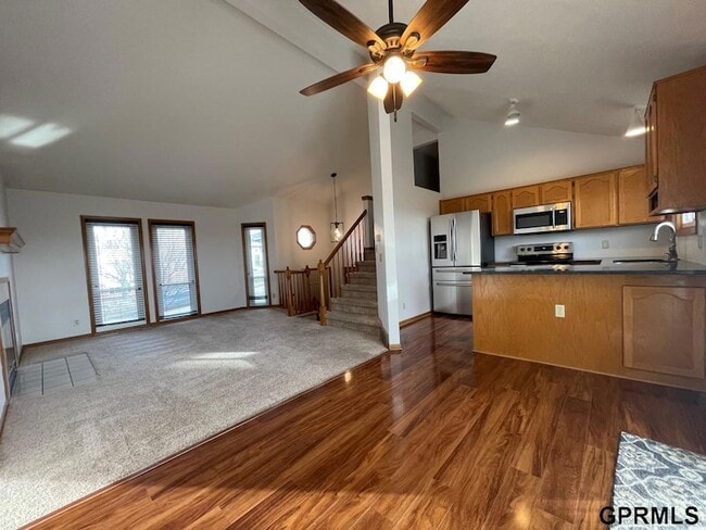 Building Photo - 406 Fort St