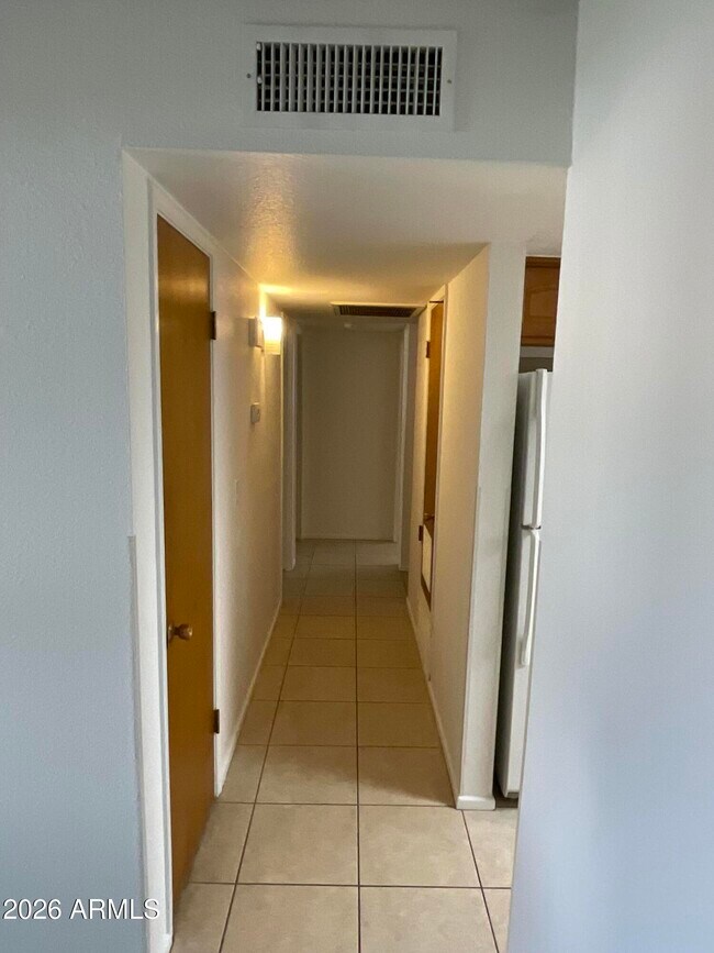 Foto del edificio - 247 E 7th Dr