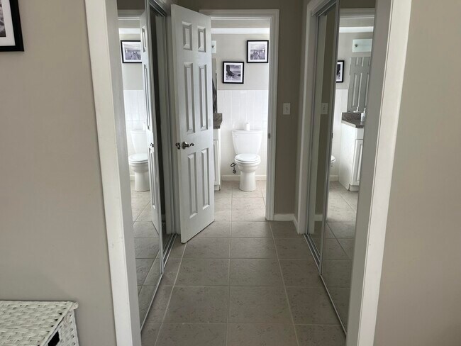 Foto del edificio - 325 N Ocean Breeze