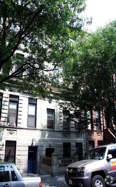 Building Photo - 519 W 149th St