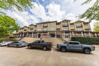 Building Photo - 3102 Kings Rd