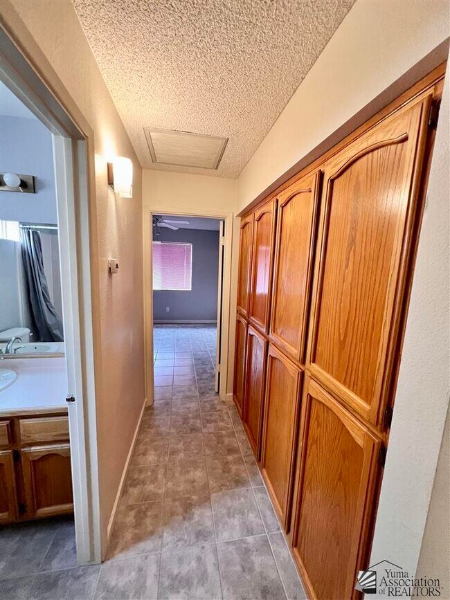 Foto del edificio - 1458 W 14th St