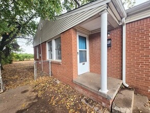 Building Photo - 515 E Indian Dr