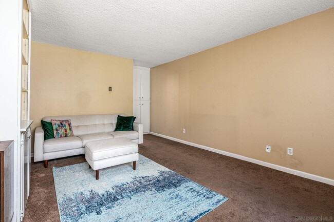 Building Photo - 3532 Meade Ave