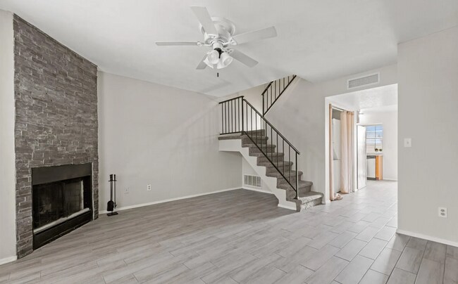 Foto del edificio - 7977 W Wacker Rd