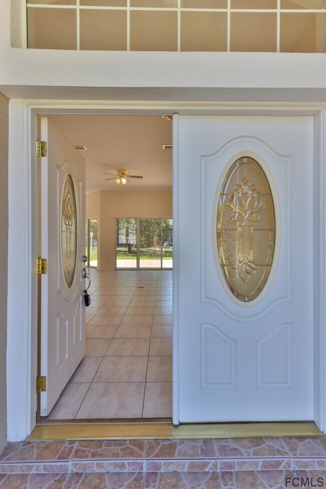 Building Photo - 19 Forest Hill Dr