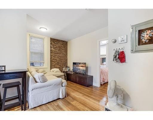 Building Photo - 149 Endicott