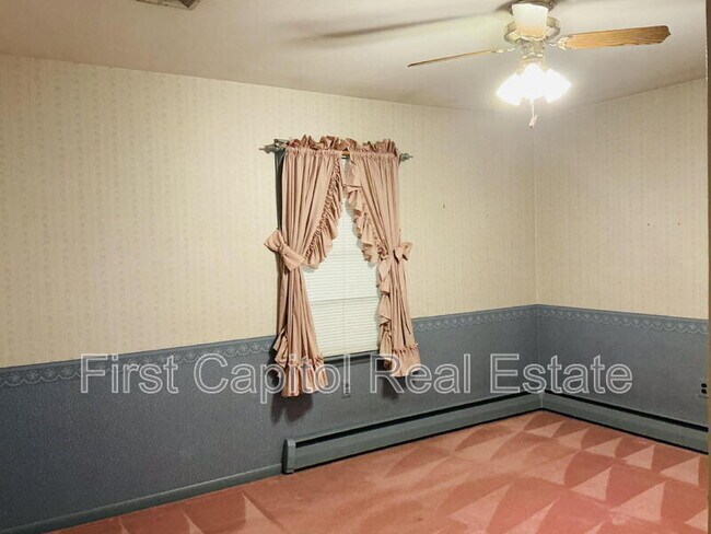 Foto del edificio - 286 N Walnut St