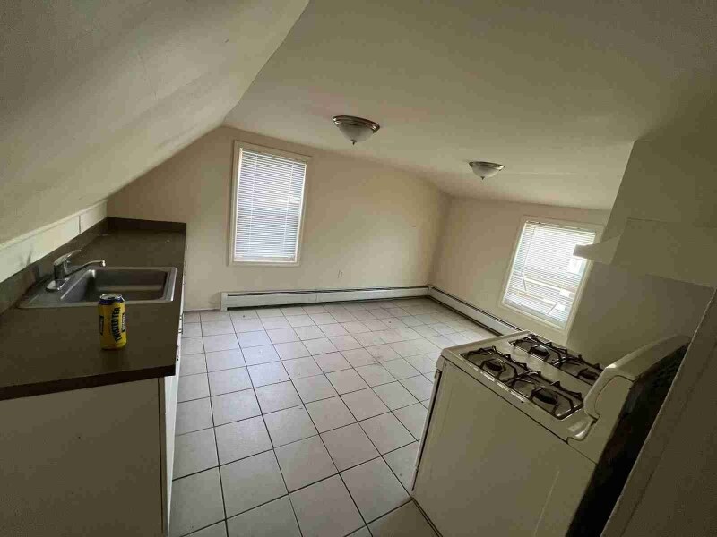 1310 McCandless St Unit Second floor, Linden, NJ 07036 Room for Rent