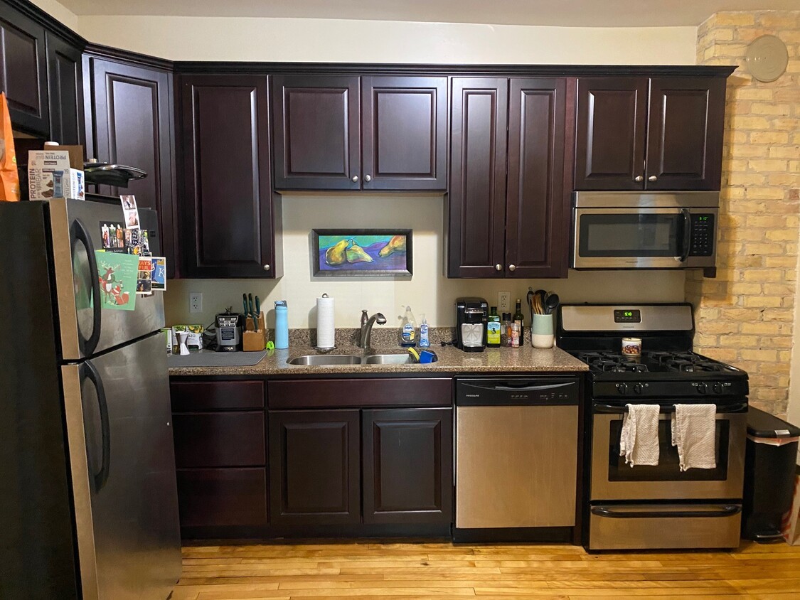 Kitchen - 2511 Nicollet Ave