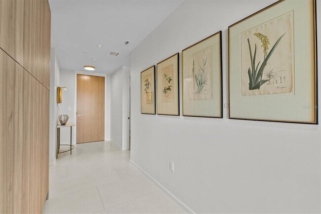 Foto del edificio - 1020 Sunset Point Rd