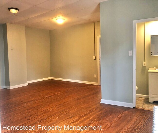 Foto del edificio - 4 br, 1.5 bath House - 942 Maple Ter