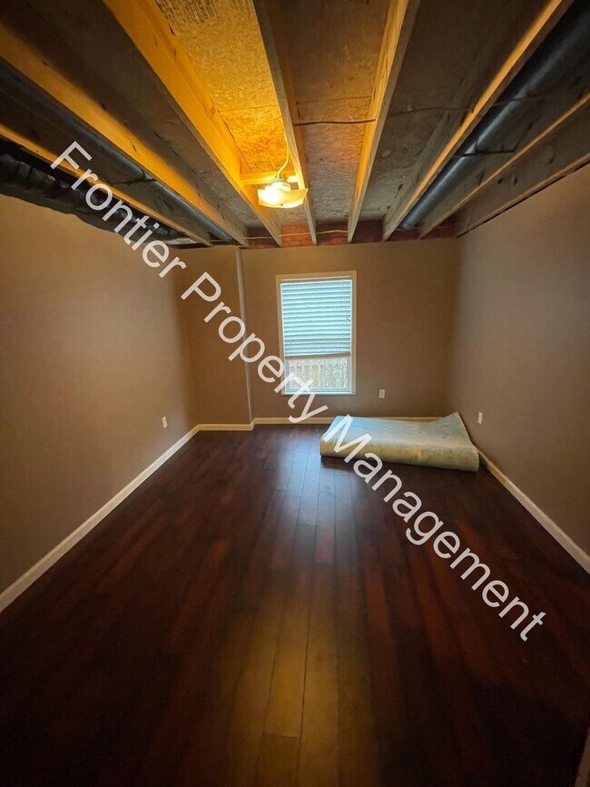 Foto del edificio - 2116 Doe Run Dr