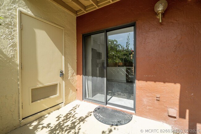 Foto del edificio - 13017 Northshire Trail